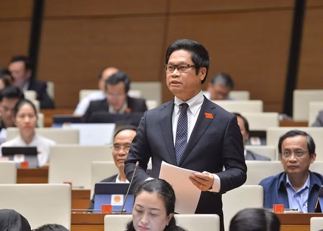 ĐBQH Vũ Tiến Lộc.