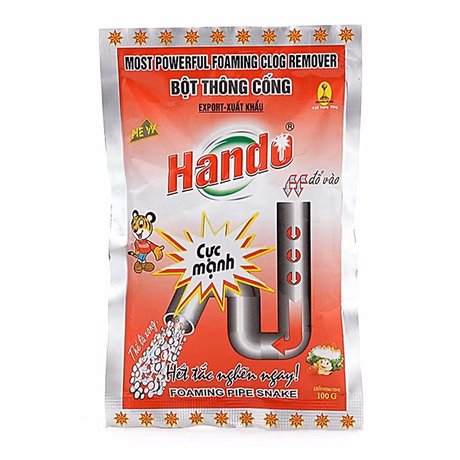 Khi sử dụng các loại hóa chất tẩy rửa, việc mang bảo hộ khi làm vệ sinh là không thừa để đảm bảo an toàn .