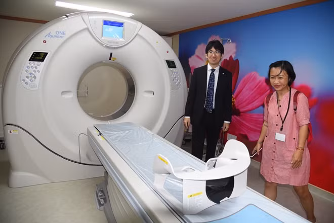 Thiết bị máy chụp CT hiện đại được đánh giá có tác dụng giảm 75% ảnh hưởng tia xạ khi hoạt động.