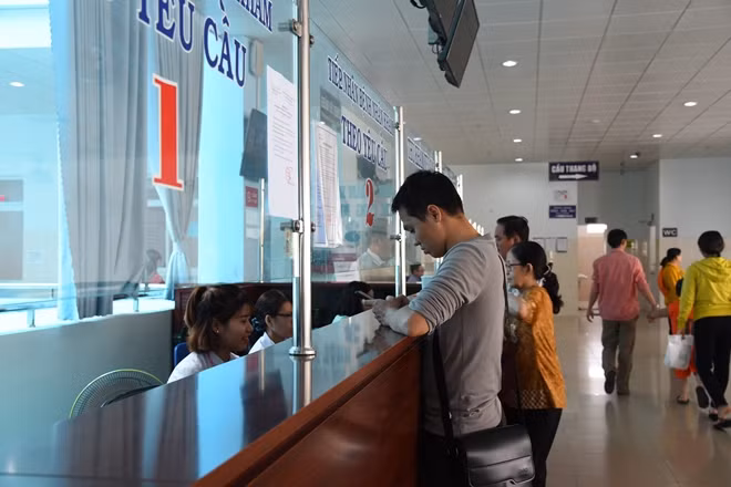 nhiều BV quận trên địa bàn TP HCM trong vài năm gần đây đã được người dân đánh giá là có sự thay đổi cả về diện mạo và chuyên môn khám chữa bệnh.