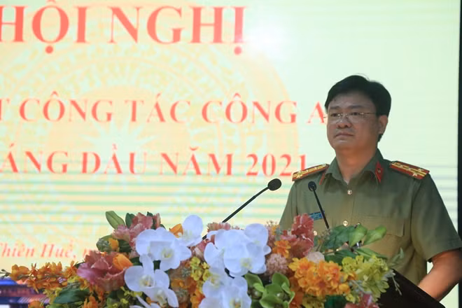 Đại tá Nguyễn Thanh Tuấn, Giám đốc Công an tỉnh Thừa Thiên Huế phát biểu tại hội nghị.