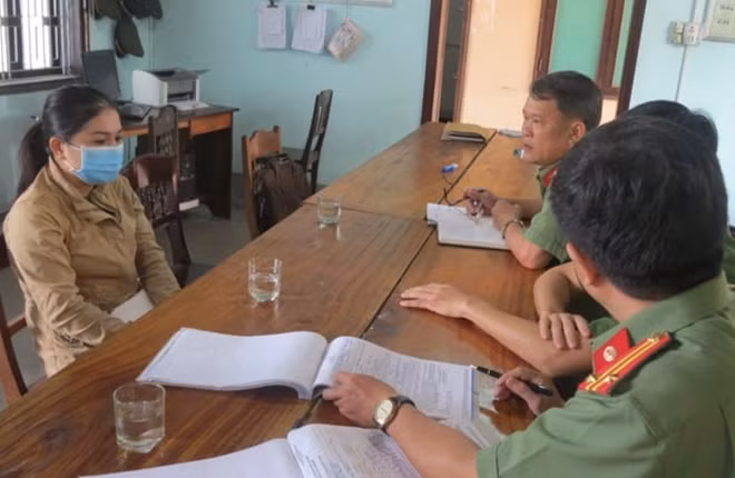 Công an huyện Phong Điền xác minh hành vi vi phạm của Hoàng Thị Phương.
