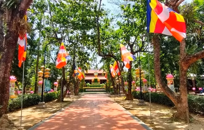 Ban Trị sự GHPGVN tỉnh Thừa Thiên Huế không thực hiện thiết trí lễ đài chính tại Quốc tự Diệu Đế để hạn chế tập trung đông người.