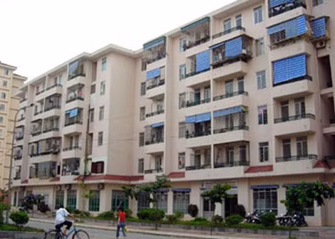Người dân thuộc diện di dời phố cổ được mua nhà giãn dân tại Khu đô thị mới Việt Hưng với giá ưu đãi. Ảnh minh họa. Người dân thuộc diện di dời phố cổ được mua nhà giãn dân tại Khu đô thị mới Việt Hưng với giá ưu đãi. Ảnh minh họa.