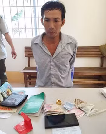Đối tượng cùng tang vật.