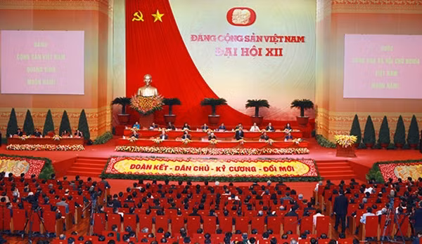 Toàn cảnh phiên họp tại Đại hội.