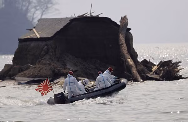 Chính phủ Nhật Bản đã huy động cả quân đội tham gia công tác cứu hộ sau thảm họa.