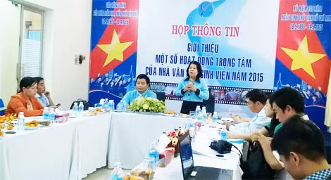 Quang cảnh buổi họp báo.