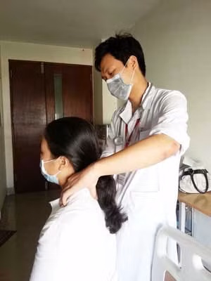 Bà Lê Thị Phương, một bệnh nhân bị ung thư máu được ghép tế bào gốc năm 2012 đã trở lại cuộc sống bình thường. Ảnh: Bà Phương khám sức khỏe định kỳ tại Viện Huyết học. Bà Lê Thị Phương, một bệnh nhân bị ung thư máu được ghép tế bào gốc năm 2012 đã trở lại cuộc sống bình thường. Ảnh: Bà Phương khám sức khỏe định kỳ tại Viện Huyết học.