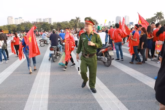Do đã lên kế hoạch từ trước nên công an Hà Nội đã sớm triển khai lực lượng tại khu vực này để đảm bảo trật tự an ninh.