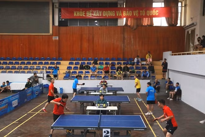 Không khí sôi nổi ở môn bóng bàn cũng khiến khán giả cuồng nhiệt.