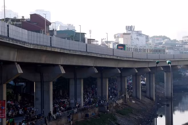 Theo lộ trình từ khi bắt đầu xuất phát tại ga Yên Nghĩa (Hà Đông) đến ga cuối Cát Linh (Đống Đa) với tổng thời gian là 25 phút một chuyến.