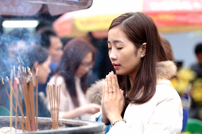 Đền Trần là một trong những địa điểm linh thiêng nhất mà những người muốn đi lễ đầu năm hay lựa chọn.
