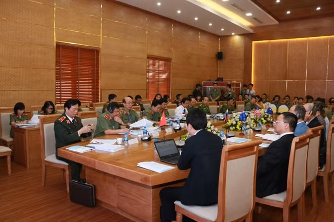 Hội thảo có sự tham gia của các chuyên gia, lãnh đạo quốc tế, lãnh đạo các học viện, trường, Cục trong và ngoài ngành Công an.