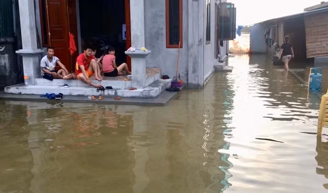 Cuộc sống người dân nơi đây đang bị xáo trộn hoàn toàn...