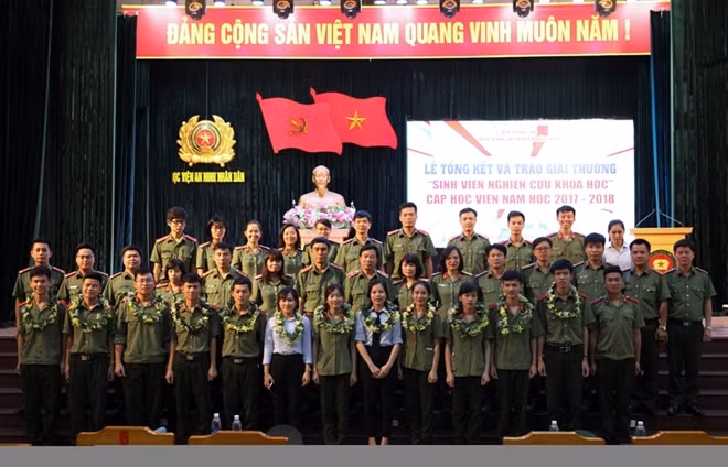 Cuộc thi “Sinh viên nghiên cứu khoa học” là sân chơi trí tuệ, khoa học thường niên dành cho các học viên Học viện ANND.
