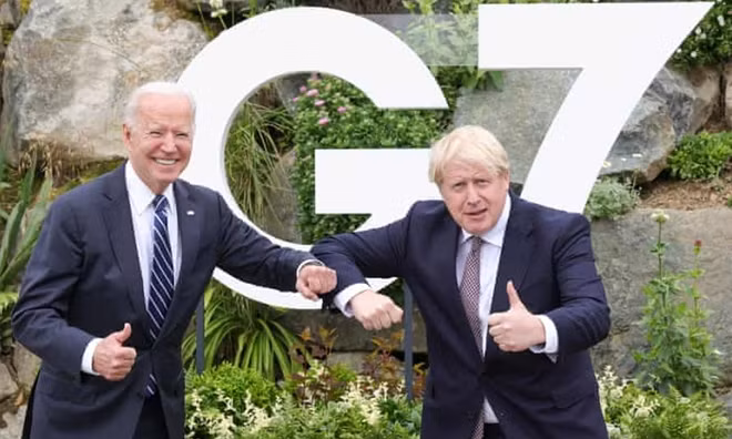 Cuộc gặp mặt được ví như "làn gió mới" giữa Tổng thống Mỹ Joe Biden và Thủ tướng Anh Boris Johnson. Ảnh: TG