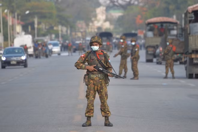 Tình hình Myanmar trở nên bất ổn sau chính biến. Ảnh: Reuters