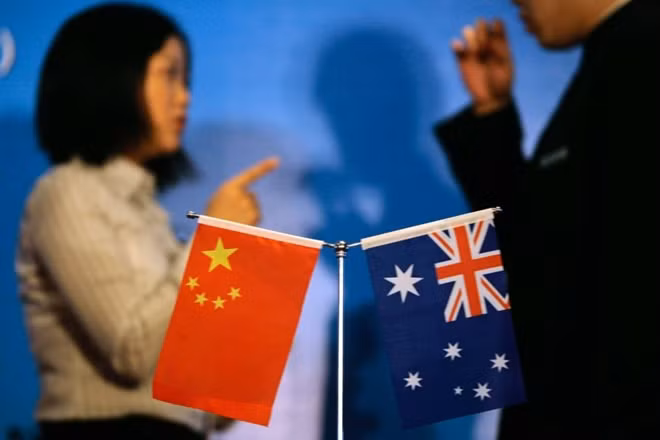 Mồi lửa mới có thể châm ngòi cho những làn sóng căng thẳng tiếp theo trong quan hệ Australia – Trung Quốc. Ảnh: Reuters