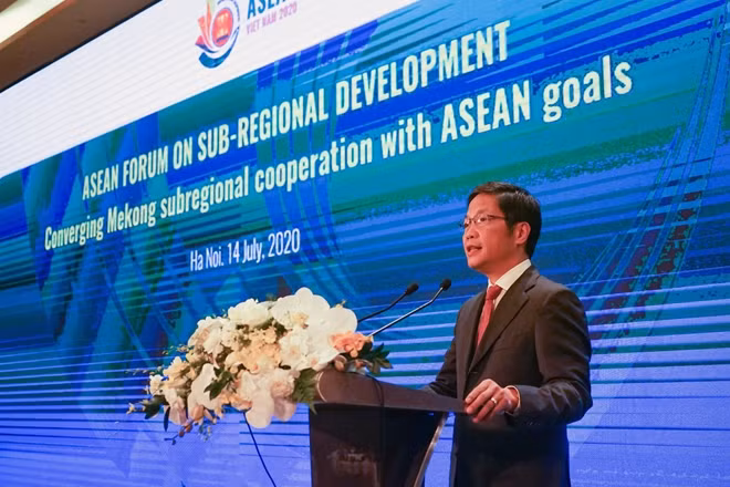 Bộ trưởng Bộ Công thương Trần Tuấn Anh phát biểu khai mạc diễn đàn.