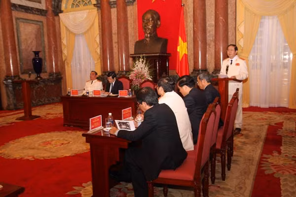 Bộ trưởng Trần Đại Quang phát biểu tại buổi gặp mặt. Ảnh Việt Hưng.