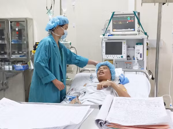 Bệnh nhân được ghép tim đã ổn định.