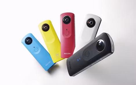 Camera Ricoh Theta S có khả năng chụp ảnh và quay video có độ phân giải cực cao chỉ với 1 nút bấm .