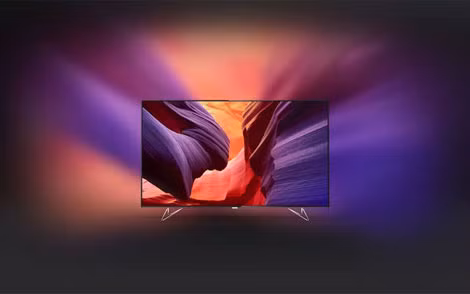 Tivi Philips AmbiLux có chín đèn chiếu pico projectors sau lưng máy, sẽ tạo ra một vùng chuyển động màu sắc trên bức tường gần đó đồng bộ với hình ảnh trên màn hình tivi. Philips tuyên bố điều này tạo ra ấn tượng về một hình ảnh lớn hơn và trải nghiệm thú vị hơn cho người dùng.