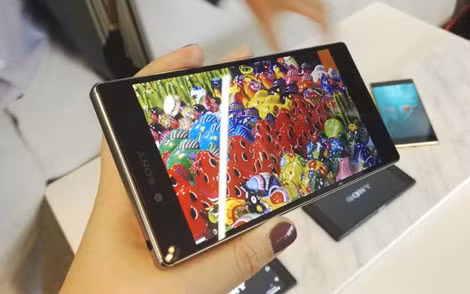 Sony Xperia Z5 Premium điện thoại thông minh có màn hình 4K đầu tiên trên thế giới, có khả năng hiện thị hình ảnh với độ nét gấp 4 lần Full HD.