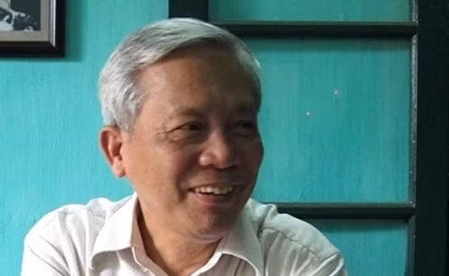 Nhà thơ Nguyễn Khoa Điềm. Nhà thơ Nguyễn Khoa Điềm.