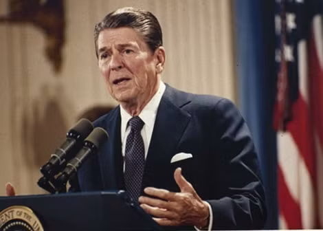 Tổng thống Mỹ Reagan.