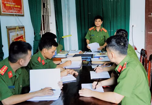 Công an huyện Nghi Xuân họp bàn công tác điều tra.
