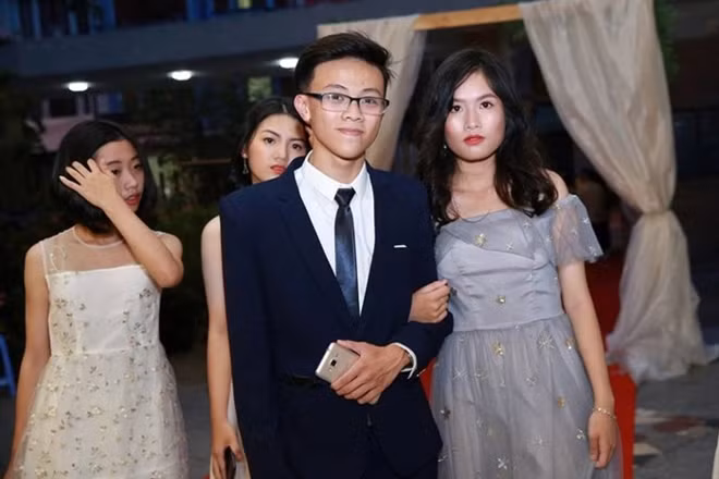 Rạng rỡ ngày ra trường. Ảnh: infonet