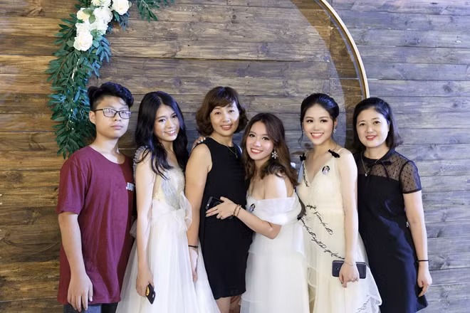 Thế hệ Rồng Vàng tạm biệt tuổi học trò.