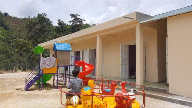 Ngôi trường khang trang được khánh thành