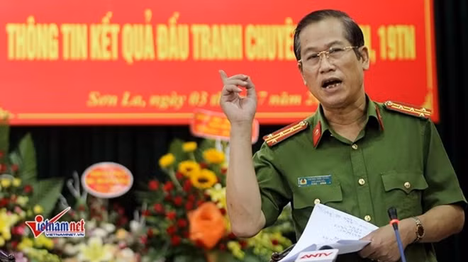 Đại tá Phùng Tiến Triển.