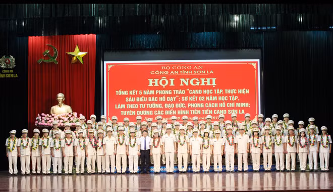 Các điển hình tiên tiến Công an tỉnh Sơn La