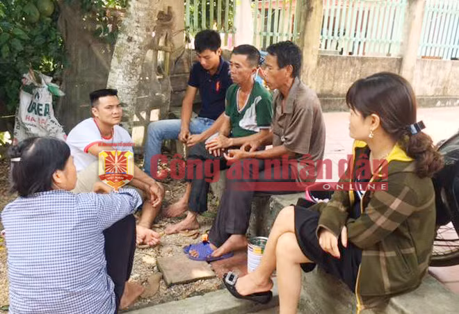 Người dân kể lại vụ việc.