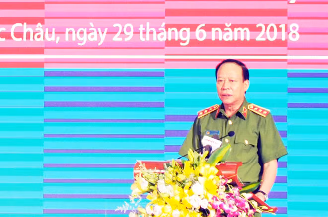 Thứ trưởng Lê Quý Vương phát biểu tại Hội nghị sơ kết, rút kinh nghiệm 2 chuyên án.