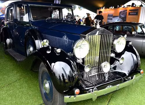 Chiếc Rolls-Royces Phantom II từ Peninsula Hotel Hong Kong. Chiếc Rolls-Royces Phantom II từ Peninsula Hotel Hong Kong.