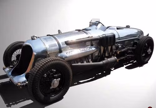 Chiếc Napier Railton - trung tâm của sự chú ý tại Hong Kong Classic 2015. Chiếc Napier Railton - trung tâm của sự chú ý tại Hong Kong Classic 2015.