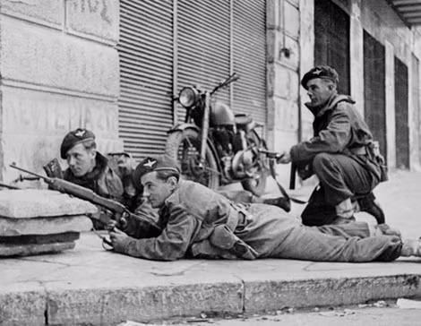 Binh sĩ Anh ở thủ đô Athens, Hy Lạp, tháng 12-1944.