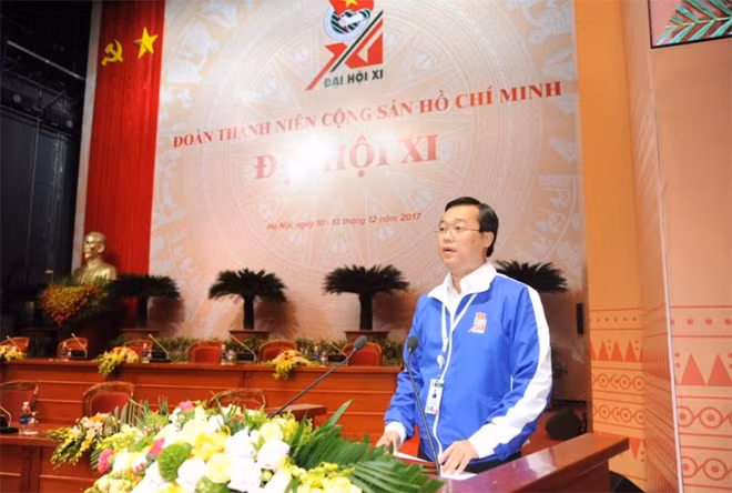 Bí thư thứ nhất T.Ư Đoàn Lê Quốc Phong.