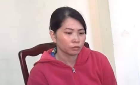 Đối tượng Hoàng Thị Hồng Diễm tại Cơ quan điều tra.