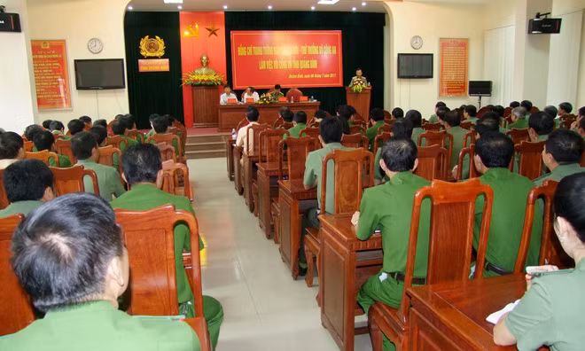 Buổi làm việc của đoàn công tác Bộ Công an tại Quảng Bình.