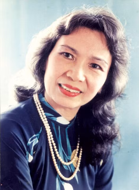 Nghệ sĩ Tân Nhân. Nghệ sĩ Tân Nhân.