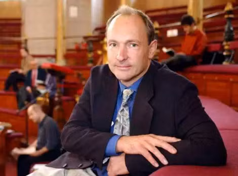Tim Berners-Lee vừa được vinh danh với Giải thưởng Turing 2016, thường được ví như giải thưởng Nobel trong lĩnh vực điện toán.