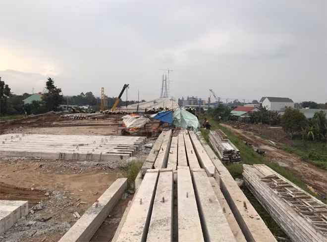 Công trình cầu Vàm Công đang được đẩy nhanh tiến độ. Công trình cầu Vàm Công đang được đẩy nhanh tiến độ.