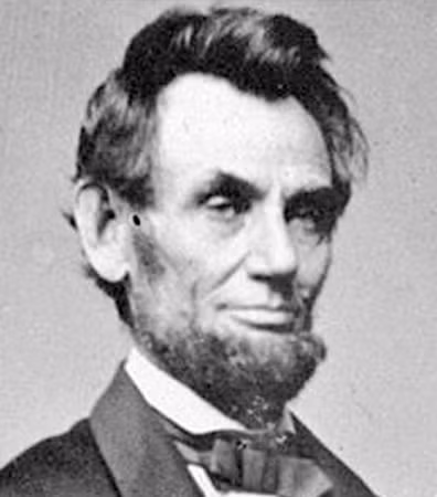 Tổng thống Abraham Lincoln mơ thấy mình bị ám sát vào hai tuần trước khi bị bắn chết trong đời thực.