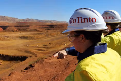 Công nhân làm việc cho Rio Tinto ở Pilbara.